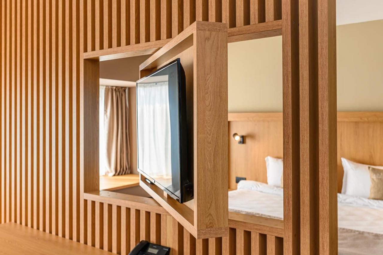 Hotel Central Pascani Zewnętrze zdjęcie