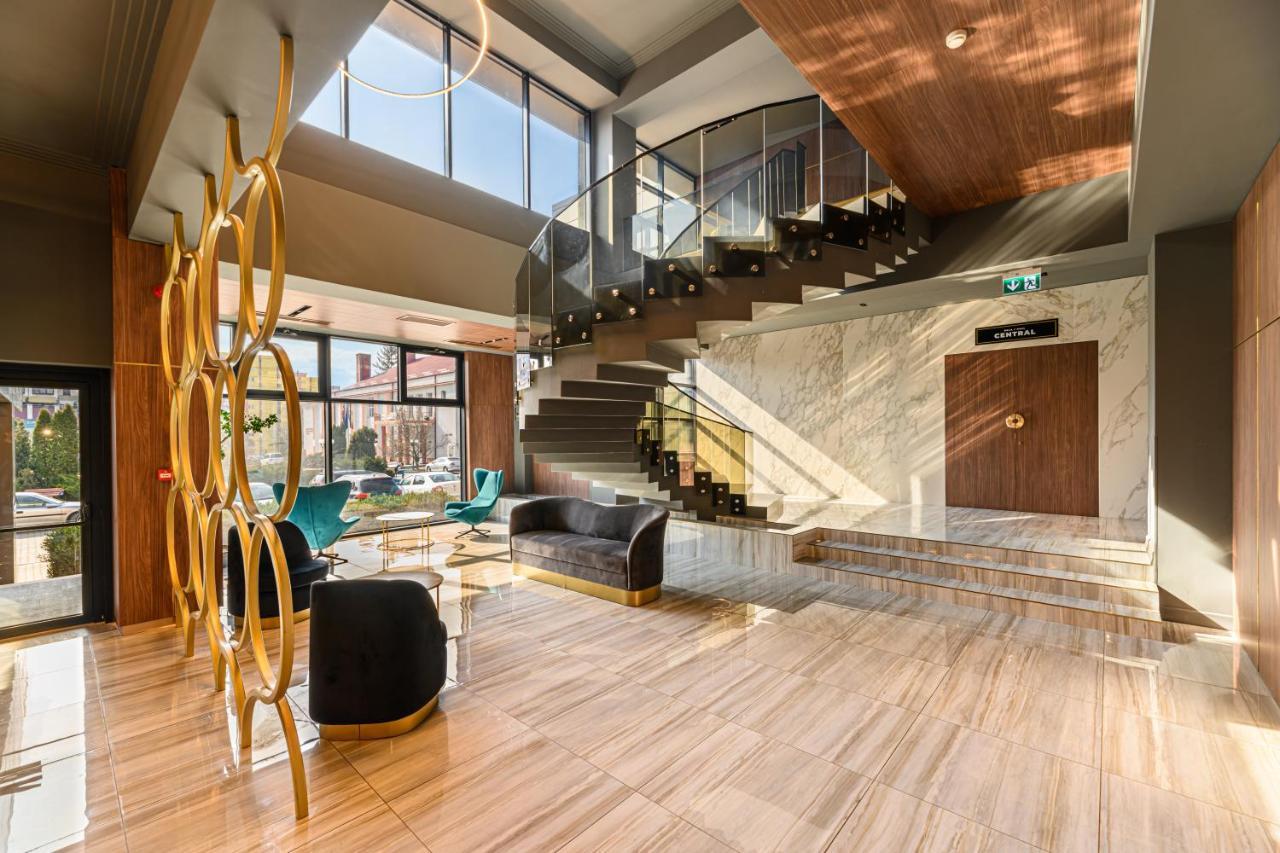 Hotel Central Pascani Zewnętrze zdjęcie