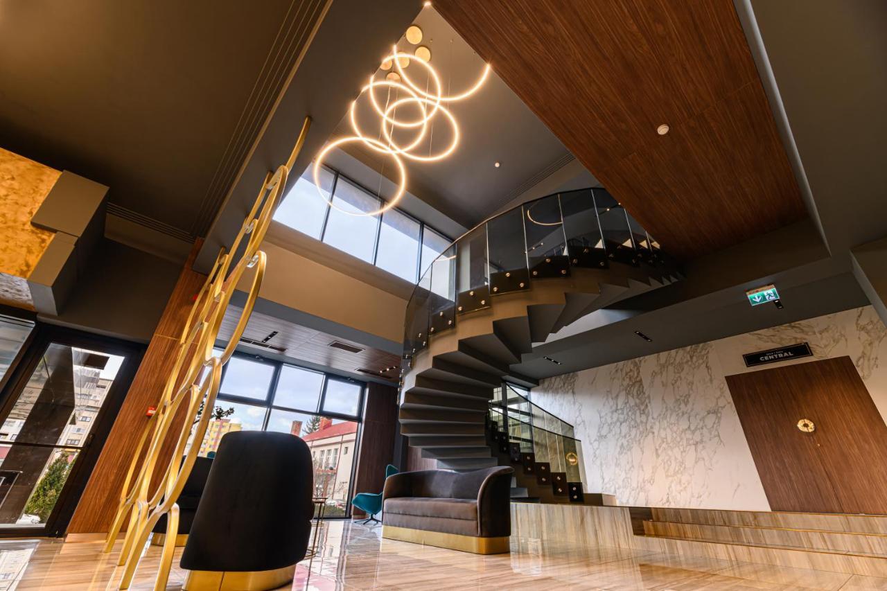 Hotel Central Pascani Zewnętrze zdjęcie