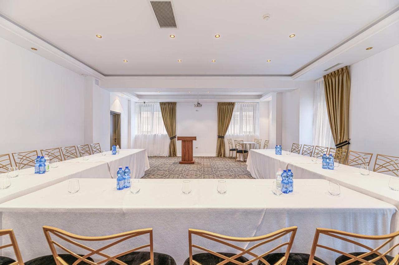 Hotel Central Pascani Zewnętrze zdjęcie